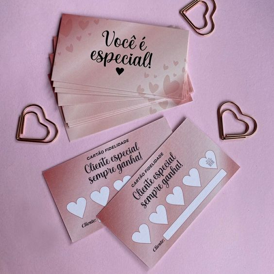 mimos para clientes de designer de sobrancelhas